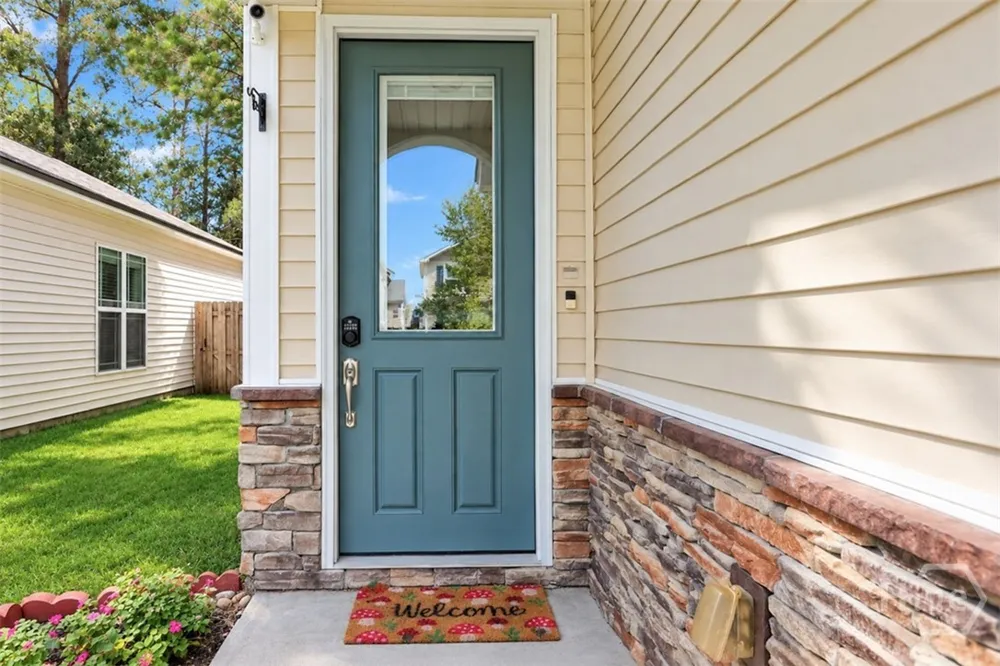 160 CHAPEL Lake S Savannah, GA 31419