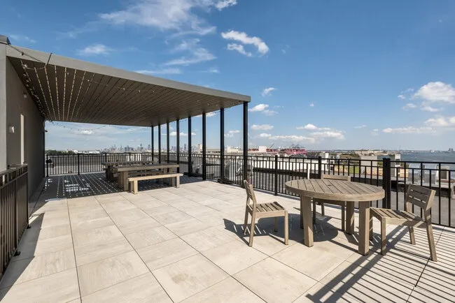 1 FLAGSHIP ST Bayonne, NJ 07002