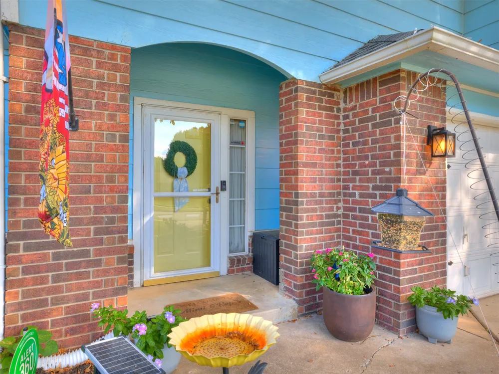 1202 W Los Angeles Circle Broken Arrow, OK 74011