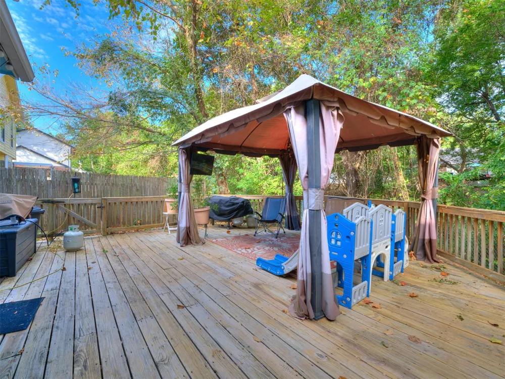 1202 W Los Angeles Circle Broken Arrow, OK 74011