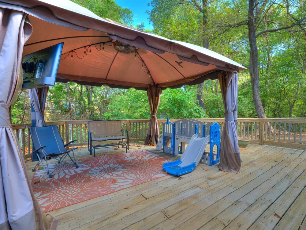 1202 W Los Angeles Circle Broken Arrow, OK 74011