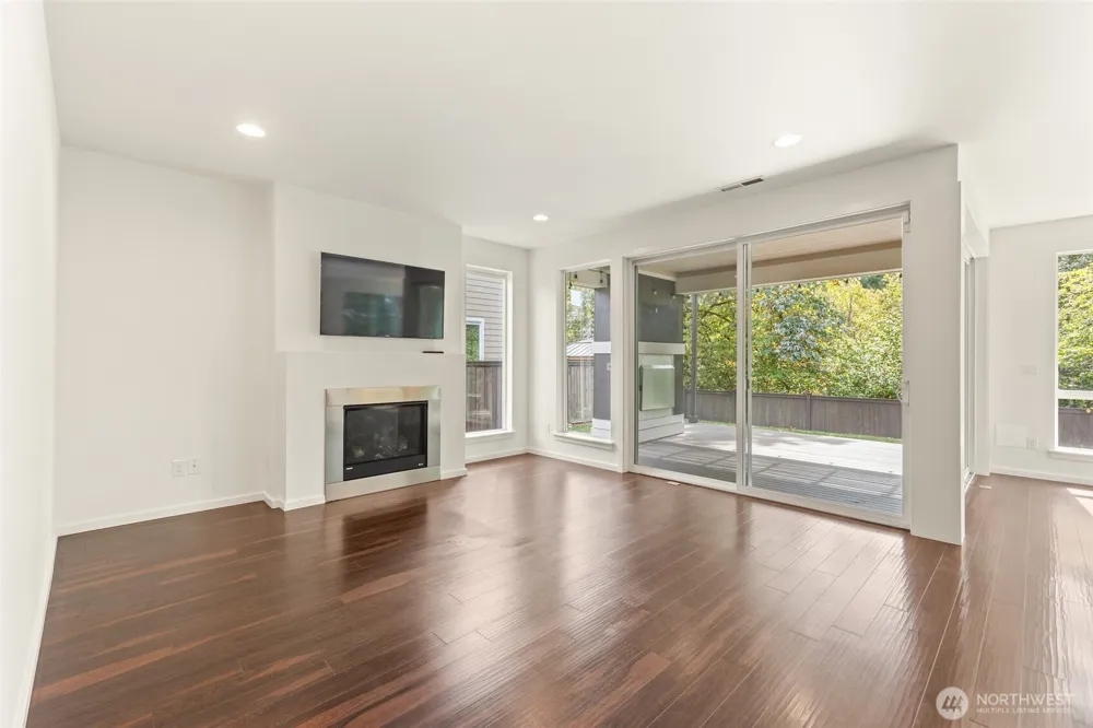 5657 S 328th Place Auburn, WA 98001
