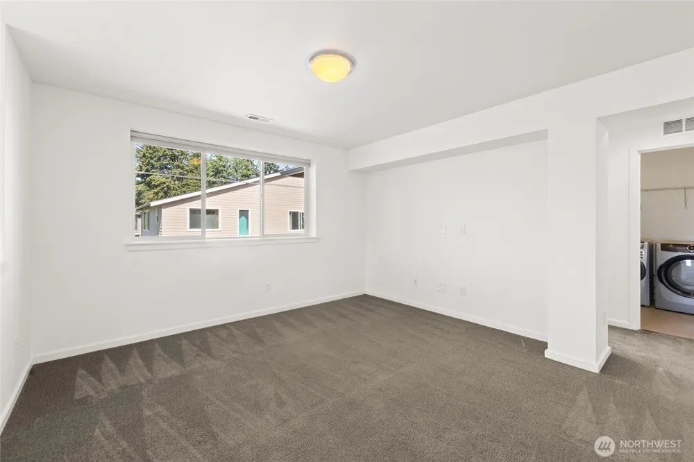 5657 S 328th Place Auburn, WA 98001