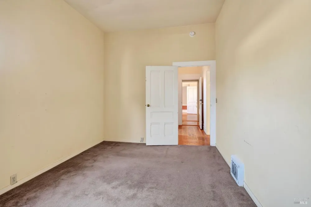 220 Matheson Street Healdsburg, CA 95448