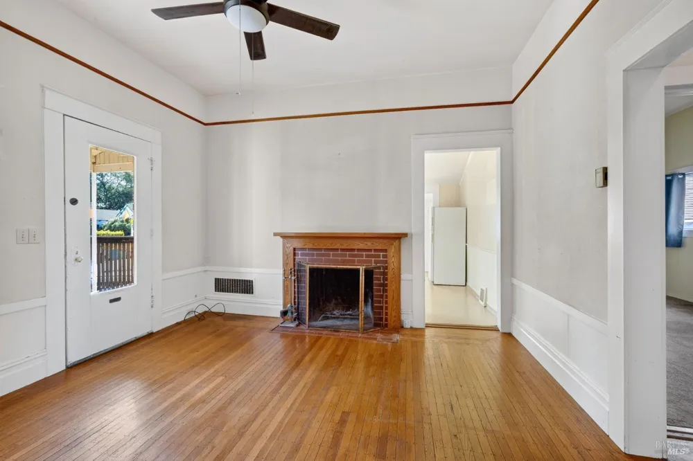 220 Matheson Street Healdsburg, CA 95448