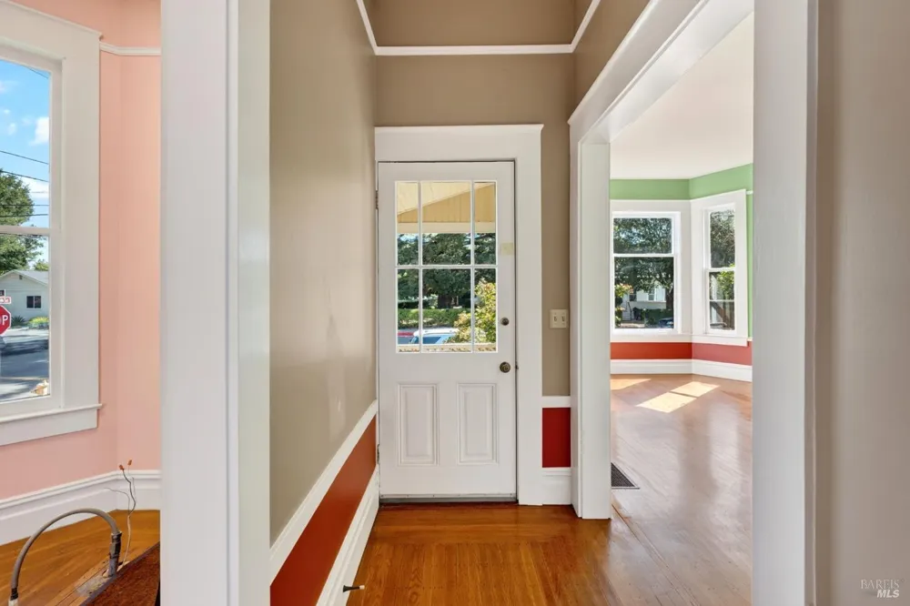 220 Matheson Street Healdsburg, CA 95448
