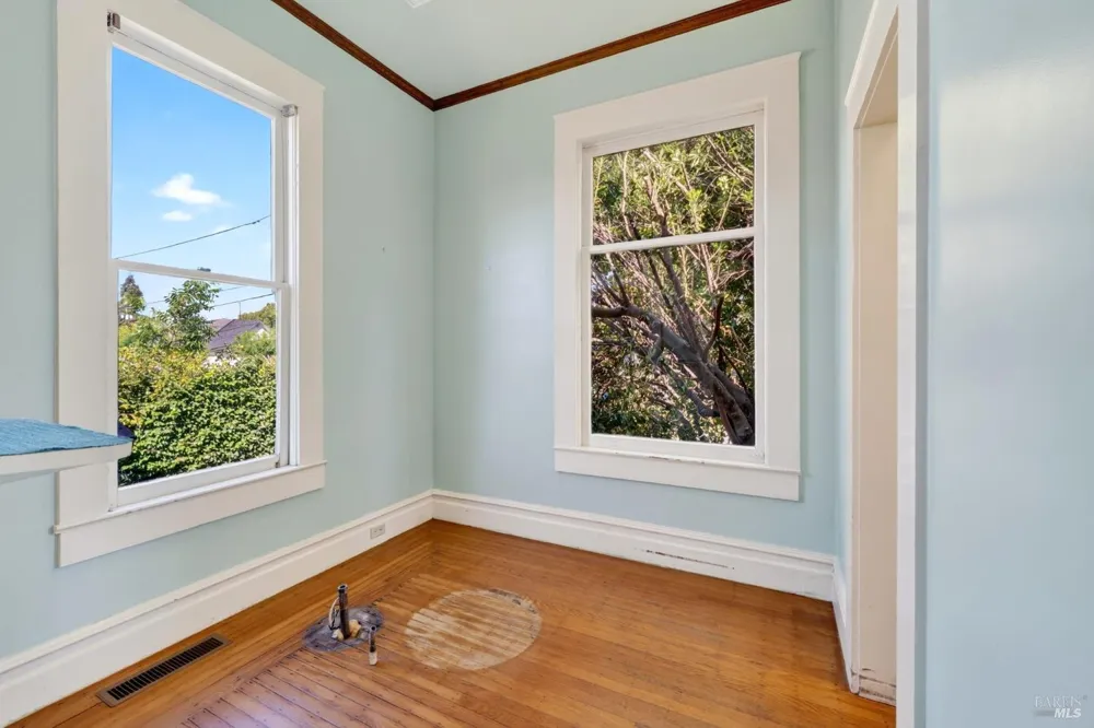 220 Matheson Street Healdsburg, CA 95448