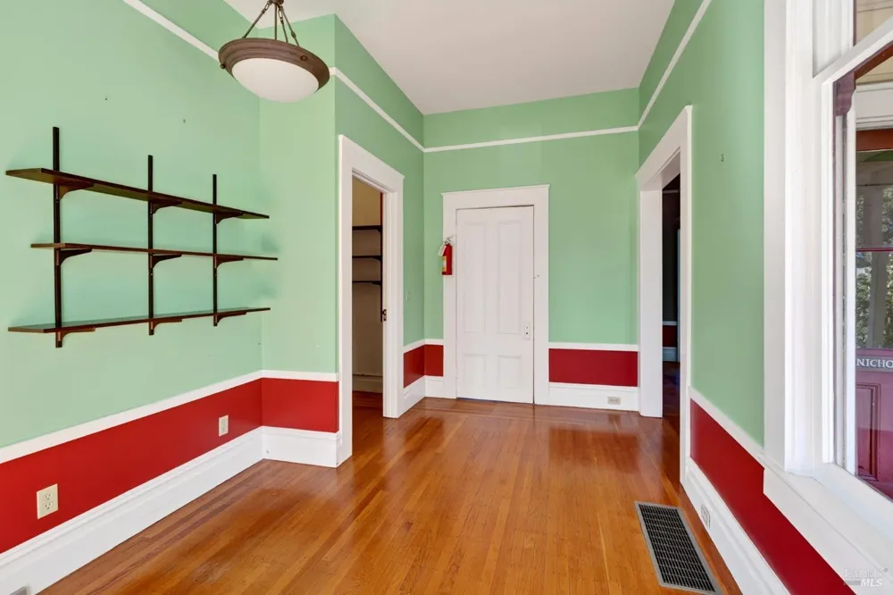 220 Matheson Street Healdsburg, CA 95448