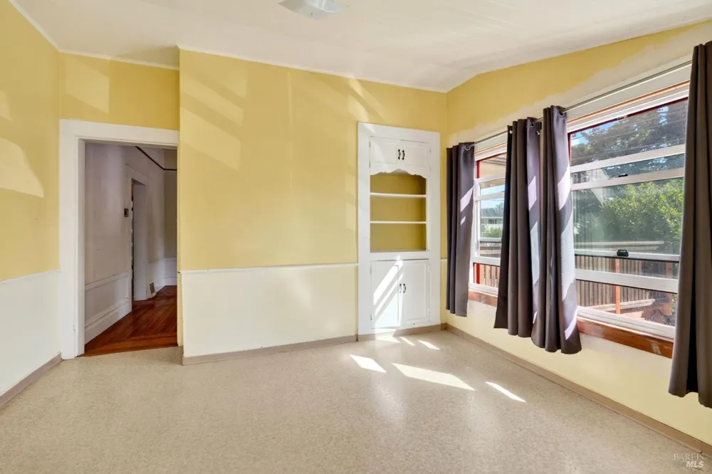 220 Matheson Street Healdsburg, CA 95448