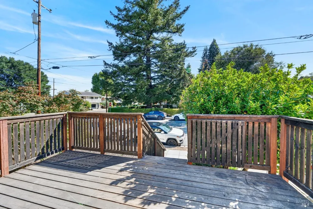 220 Matheson Street Healdsburg, CA 95448