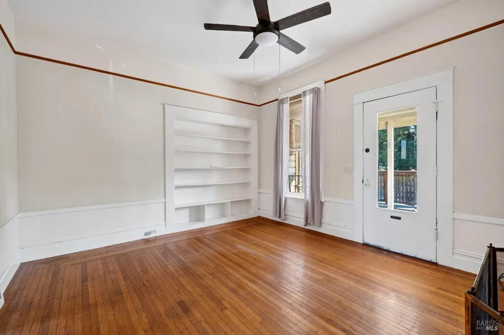 220 Matheson Street Healdsburg, CA 95448