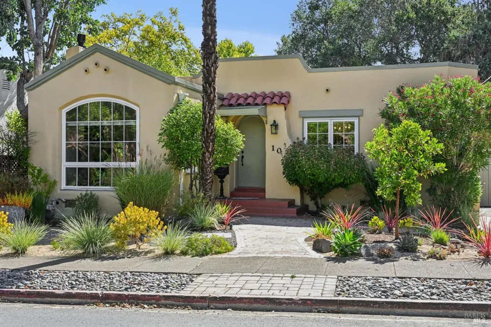 10 Broadmoor Avenue San Anselmo, CA 94960
