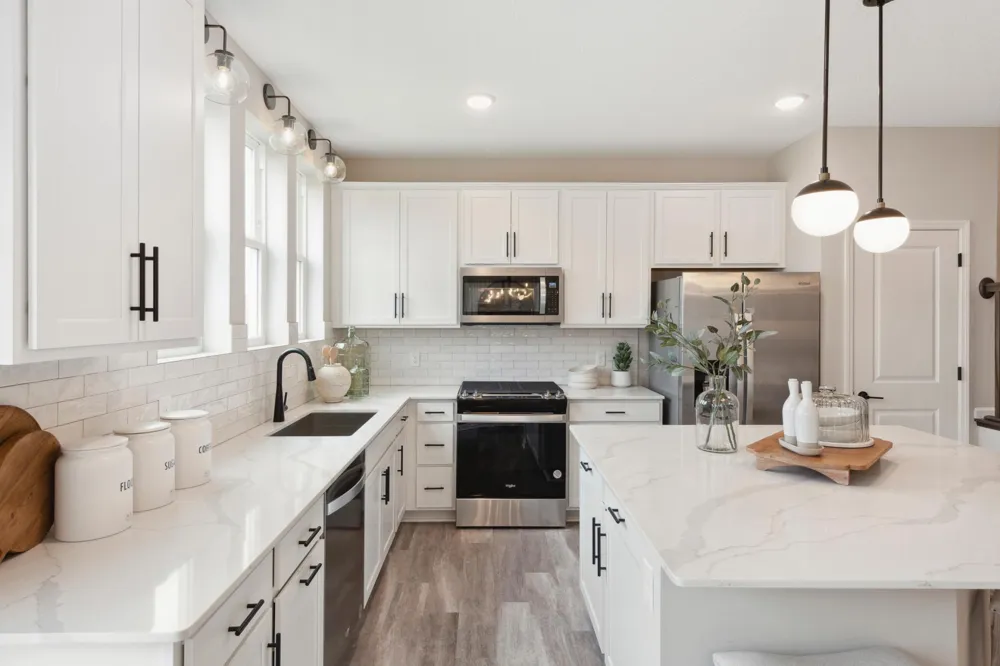10394 Glacier Lane Maple Grove, MN 55369
