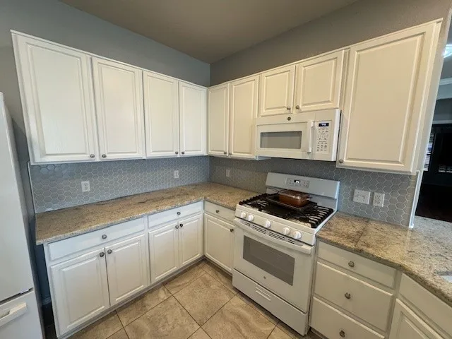 275 Bonham Loop Georgetown, TX 78633