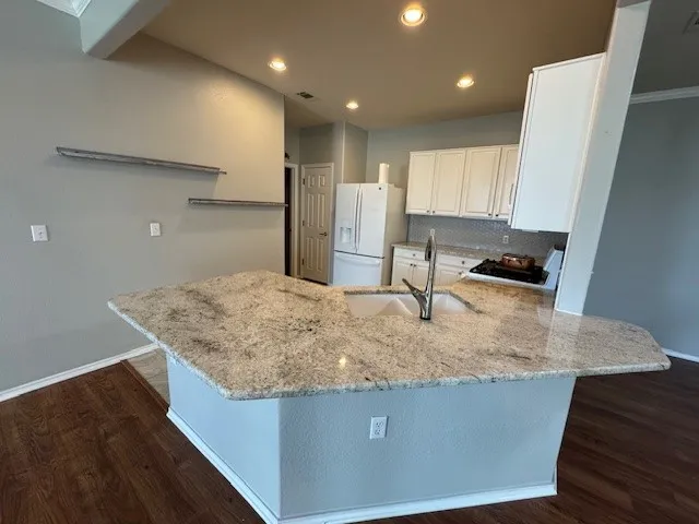 275 Bonham Loop Georgetown, TX 78633
