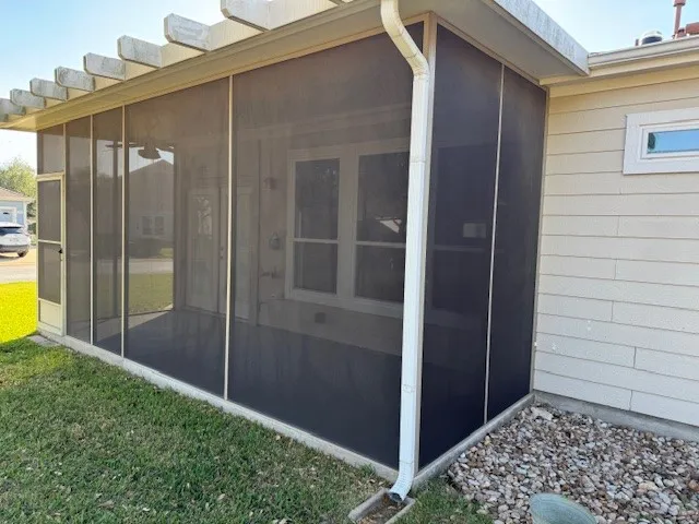 275 Bonham Loop Georgetown, TX 78633