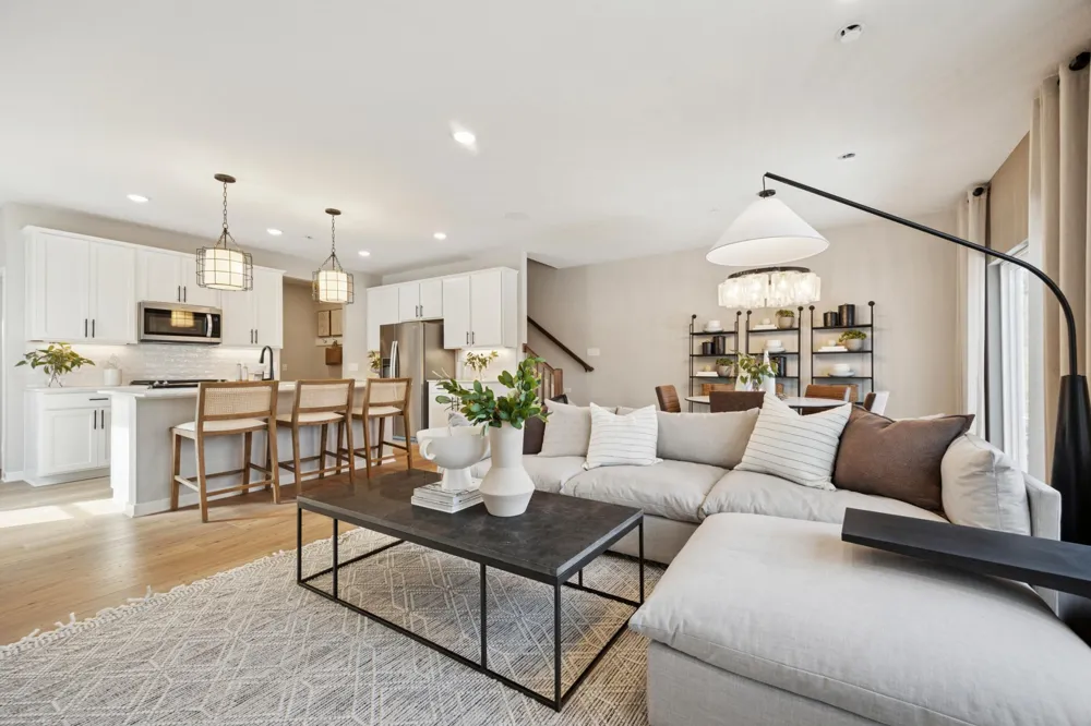 10392 Glacier Lane Maple Grove, MN 55369