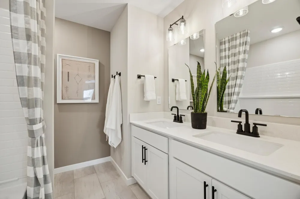 10392 Glacier Lane Maple Grove, MN 55369