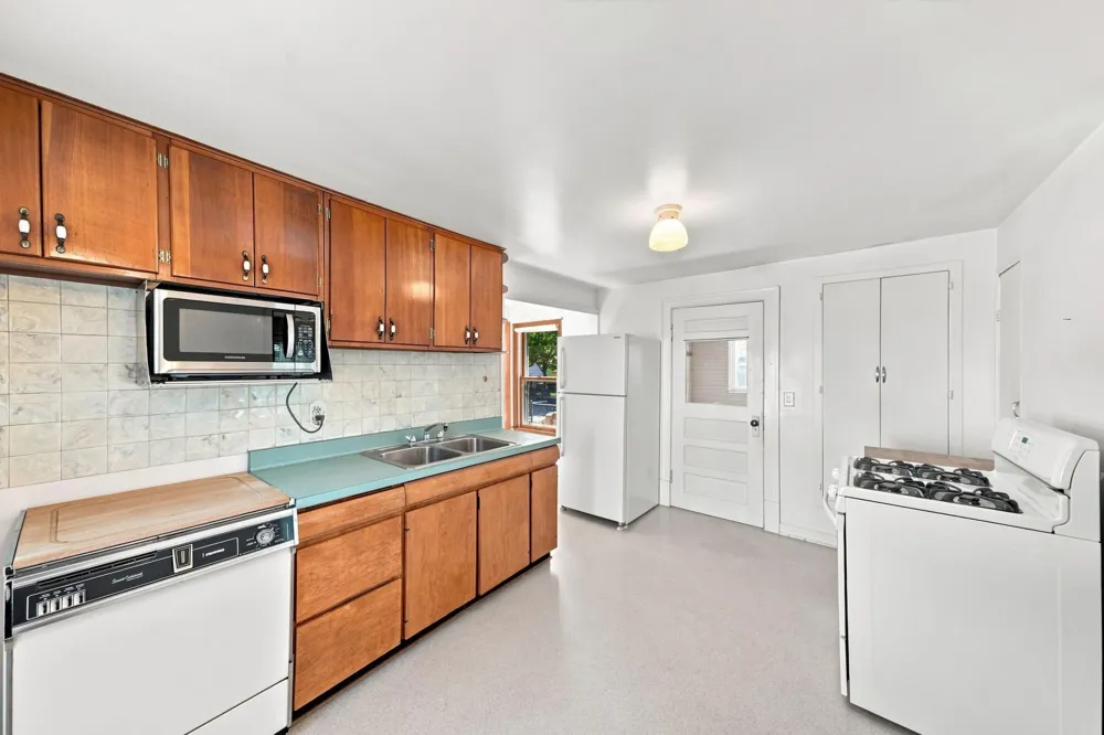 5210 Colfax Avenue Minneapolis, MN 55430