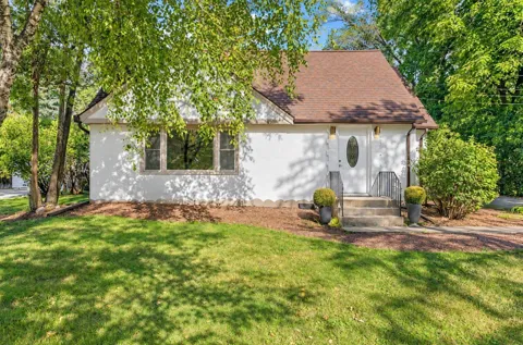 2911 Troseth Road