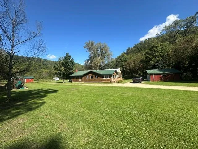 29417 Aspen Road Rushford, MN 55971