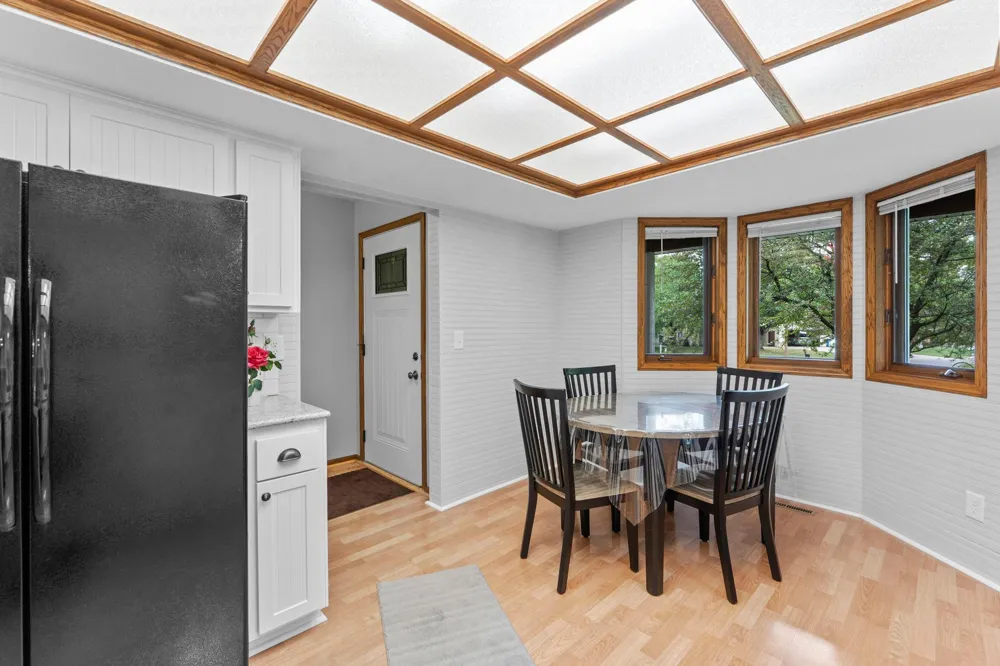 2966 Thunder Bay Road Little Canada, MN 55117