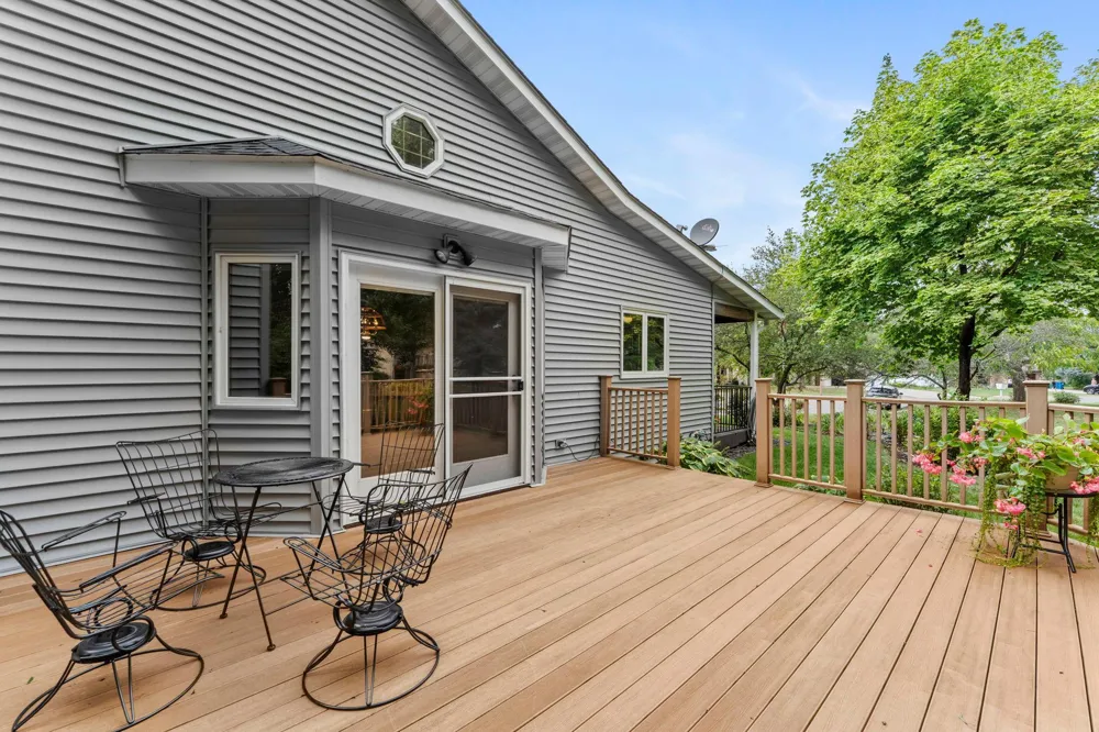 2966 Thunder Bay Road Little Canada, MN 55117