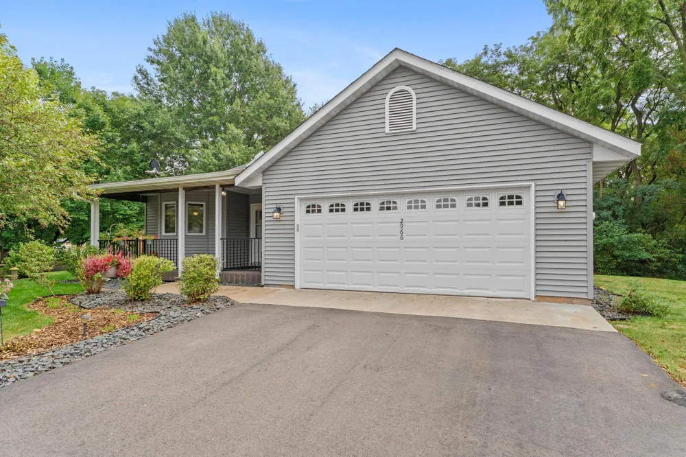 2966 Thunder Bay Road Little Canada, MN 55117