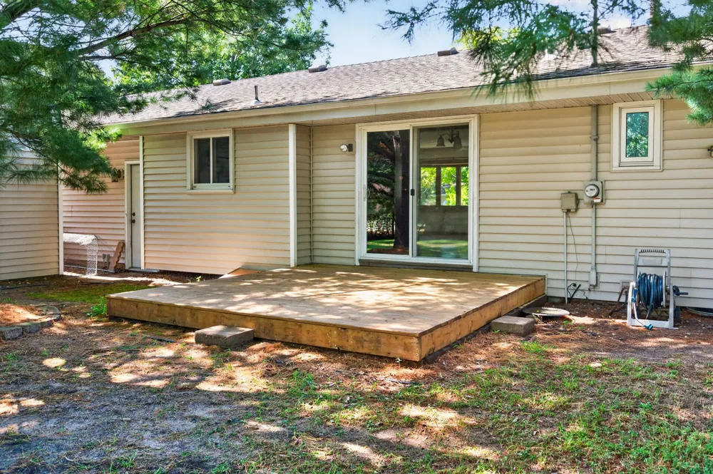 15233 Urbank Street NE Ham Lake, MN 55304