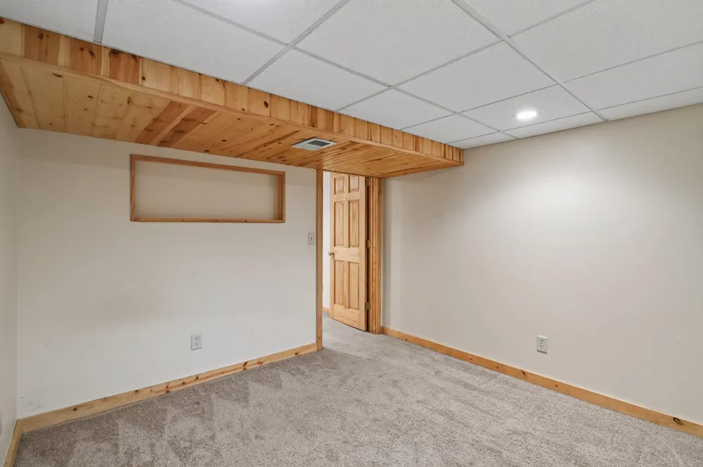 15233 Urbank Street NE Ham Lake, MN 55304