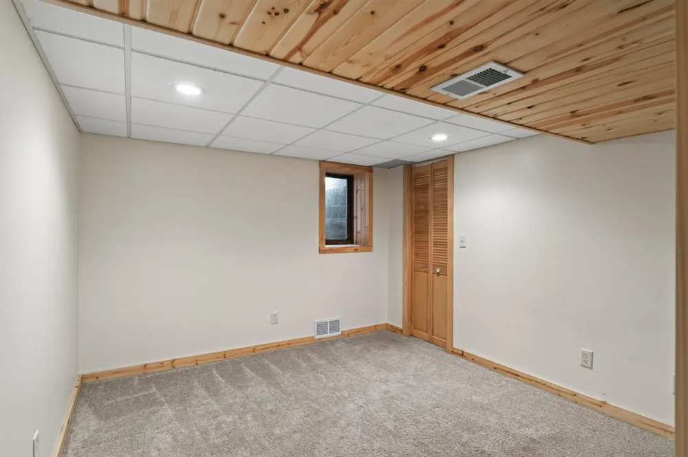 15233 Urbank Street NE Ham Lake, MN 55304
