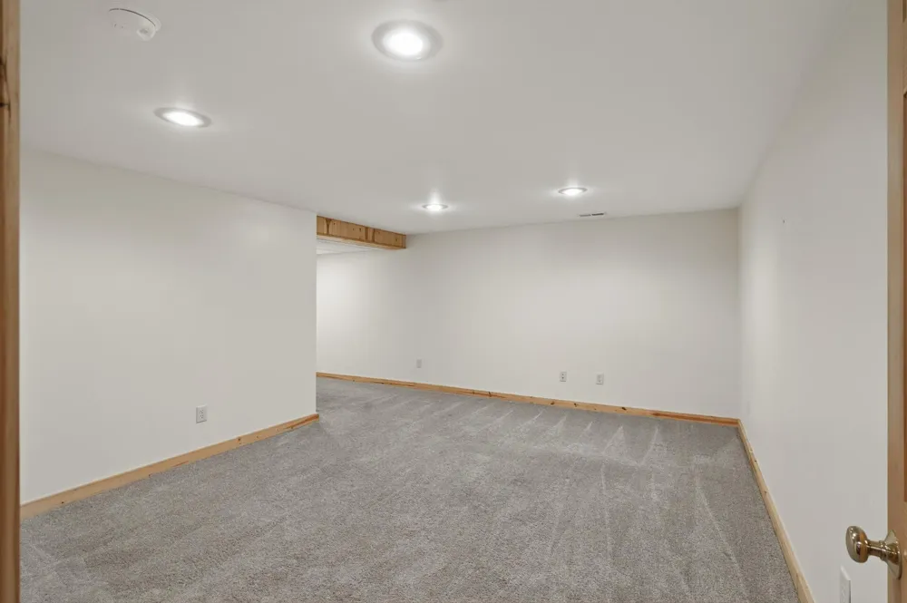 15233 Urbank Street NE Ham Lake, MN 55304