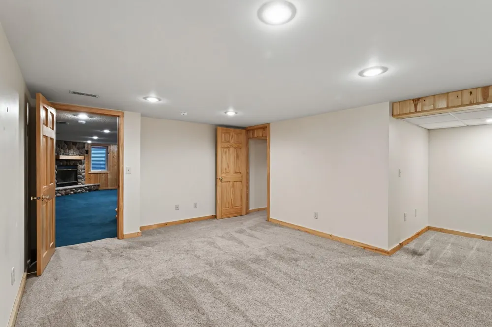 15233 Urbank Street NE Ham Lake, MN 55304