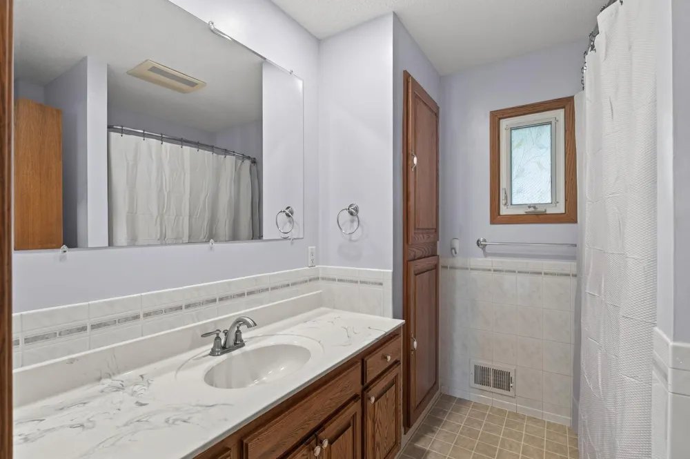 15233 Urbank Street NE Ham Lake, MN 55304