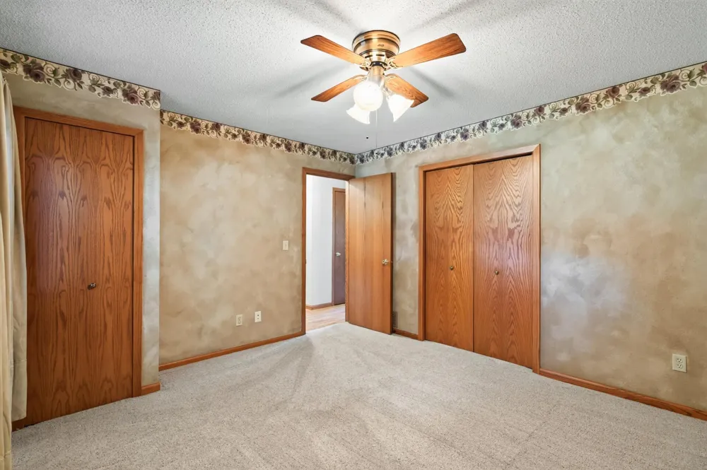 15233 Urbank Street NE Ham Lake, MN 55304