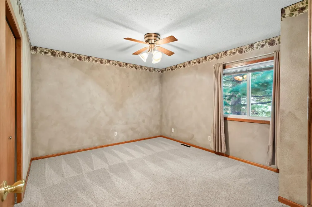 15233 Urbank Street NE Ham Lake, MN 55304