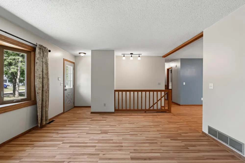 15233 Urbank Street NE Ham Lake, MN 55304
