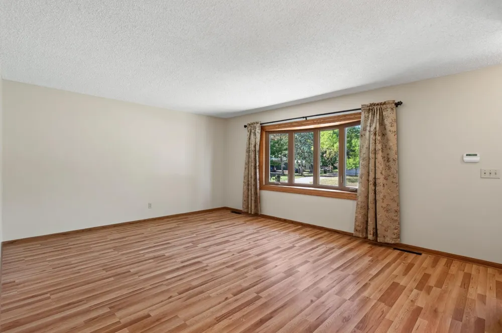 15233 Urbank Street NE Ham Lake, MN 55304