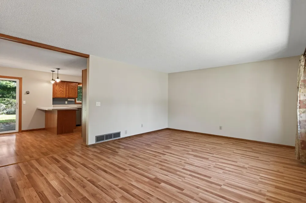 15233 Urbank Street NE Ham Lake, MN 55304