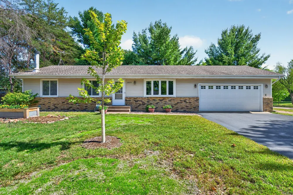 15233 Urbank Street NE Ham Lake, MN 55304