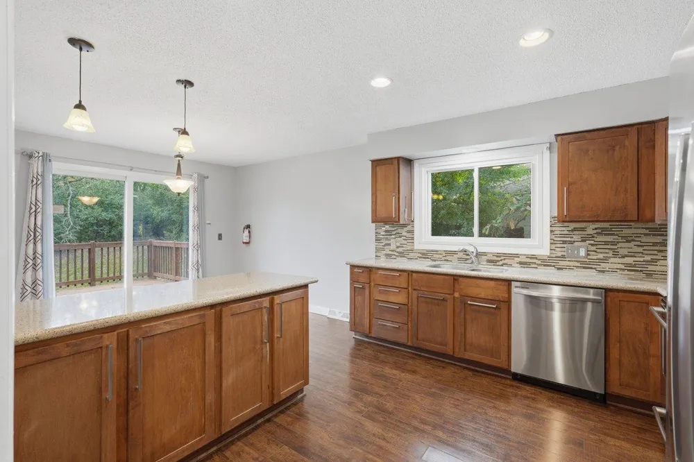 8481 134th Street Court Apple Valley, MN 55124