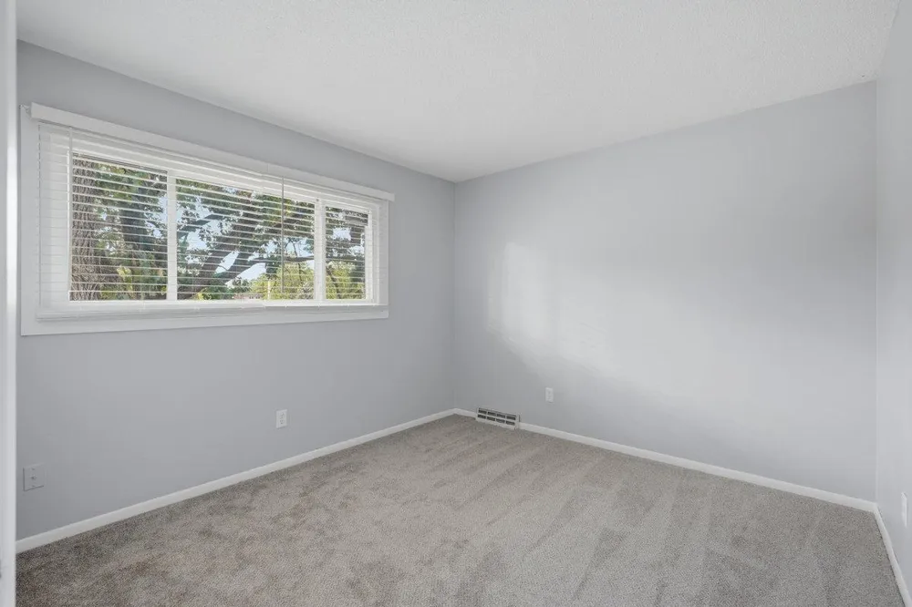 8481 134th Street Court Apple Valley, MN 55124
