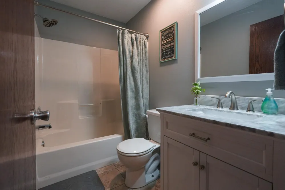4723 51st Street S Fargo, ND 58104