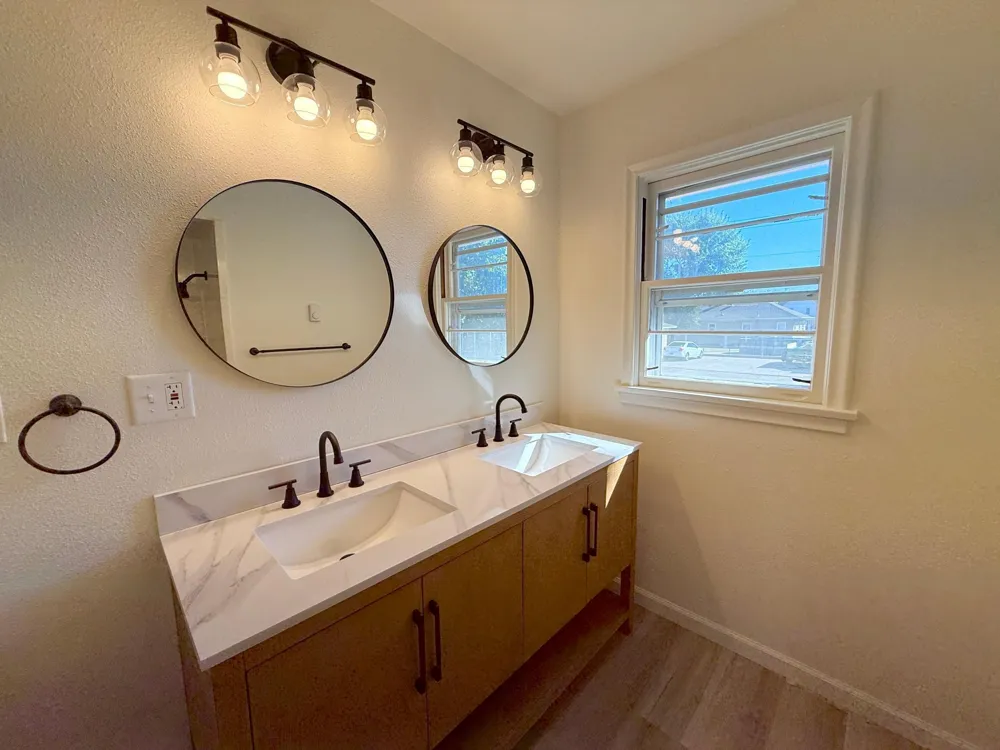 862 2nd Avenue NW Valley City, ND 58072