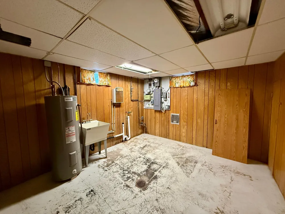 862 2nd Avenue NW Valley City, ND 58072