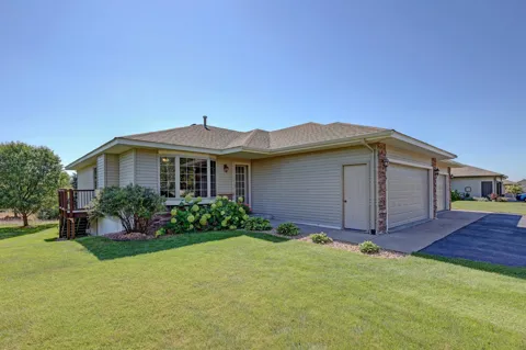1541 Sequoia Lane