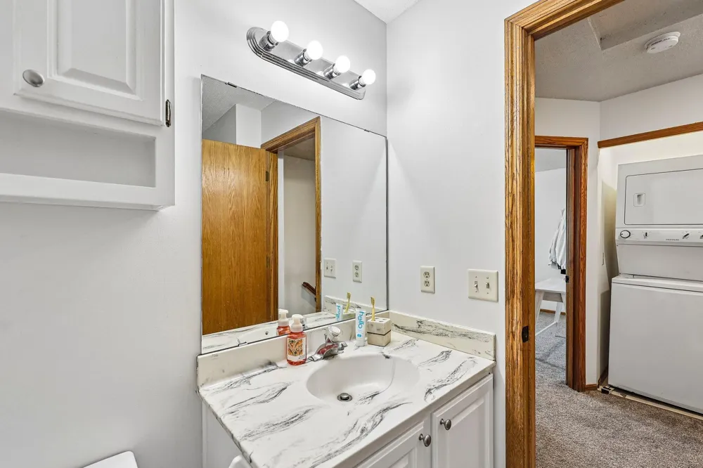 8420 S Pond Trail Champlin, MN 55316