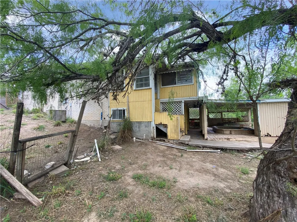 544 S Vista Drive Sandia, TX 78383