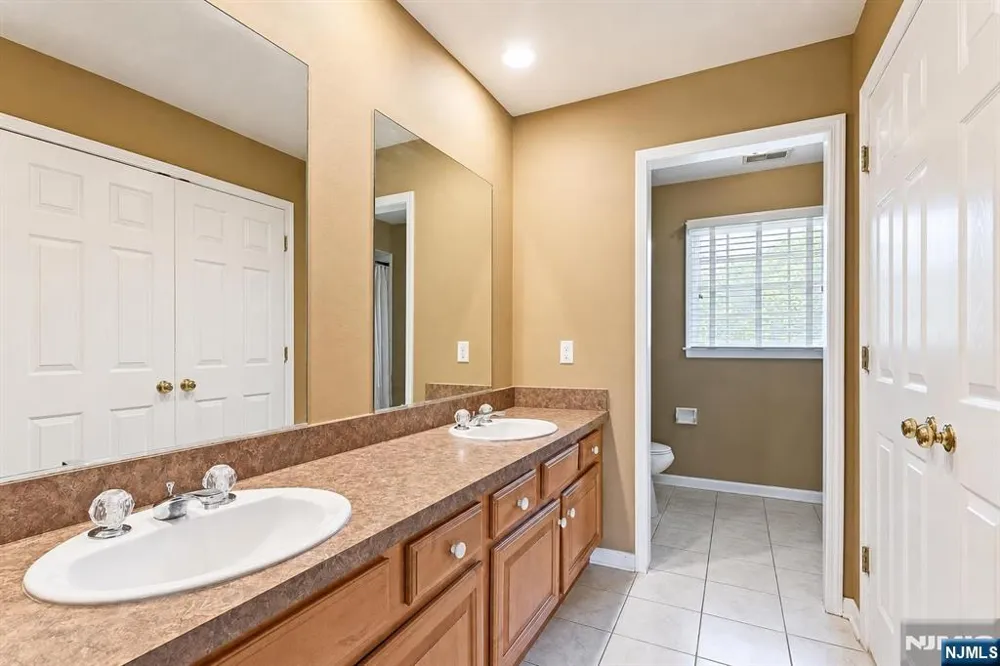 10 Pasha Court Rockaway, NJ 07435