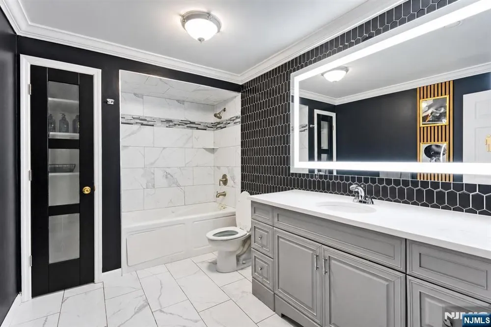 10 Pasha Court Rockaway, NJ 07435